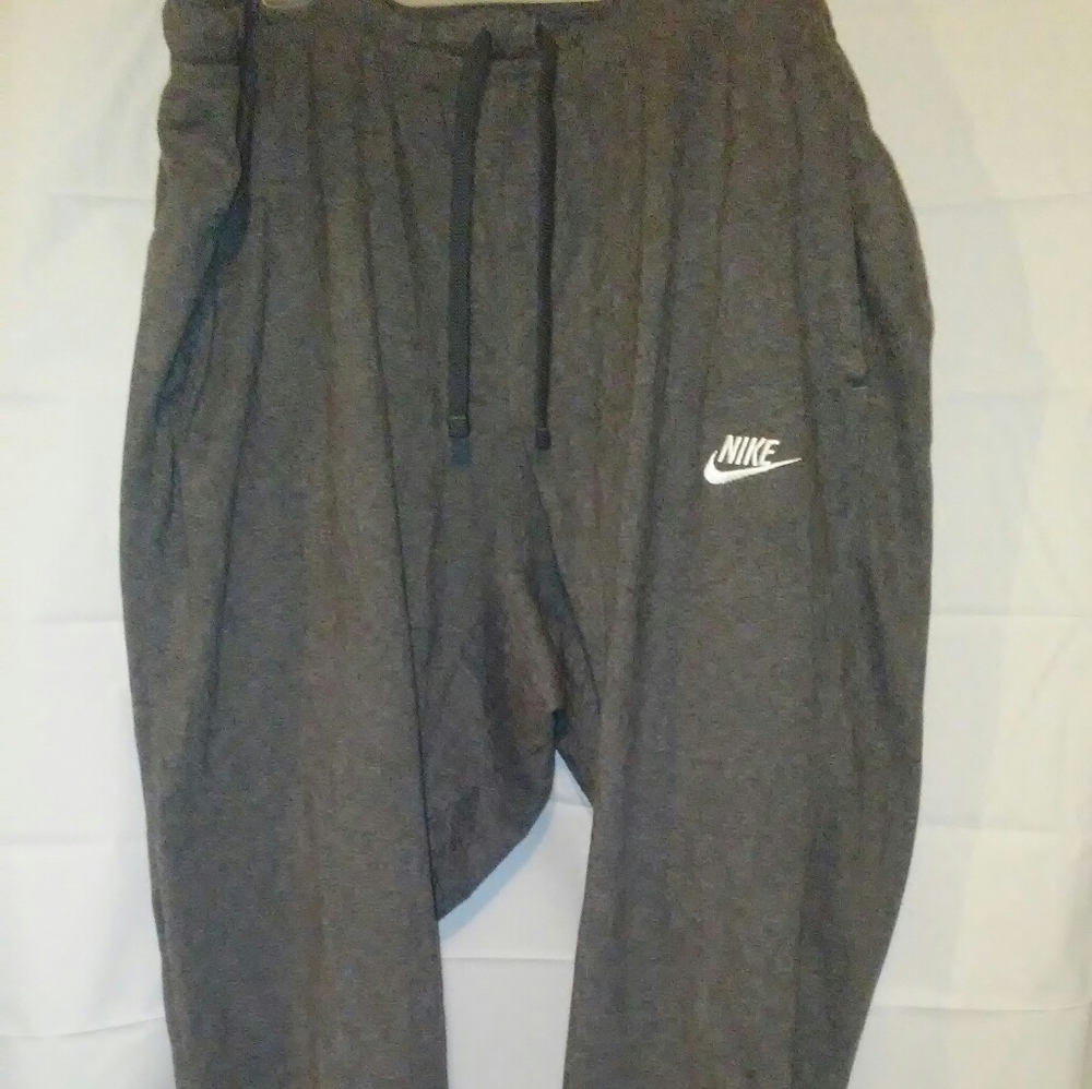 Nike joggers grey 2x like new